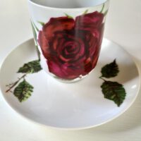 Ruusu kahvikuppi, Anneli Oveflander. Arabia